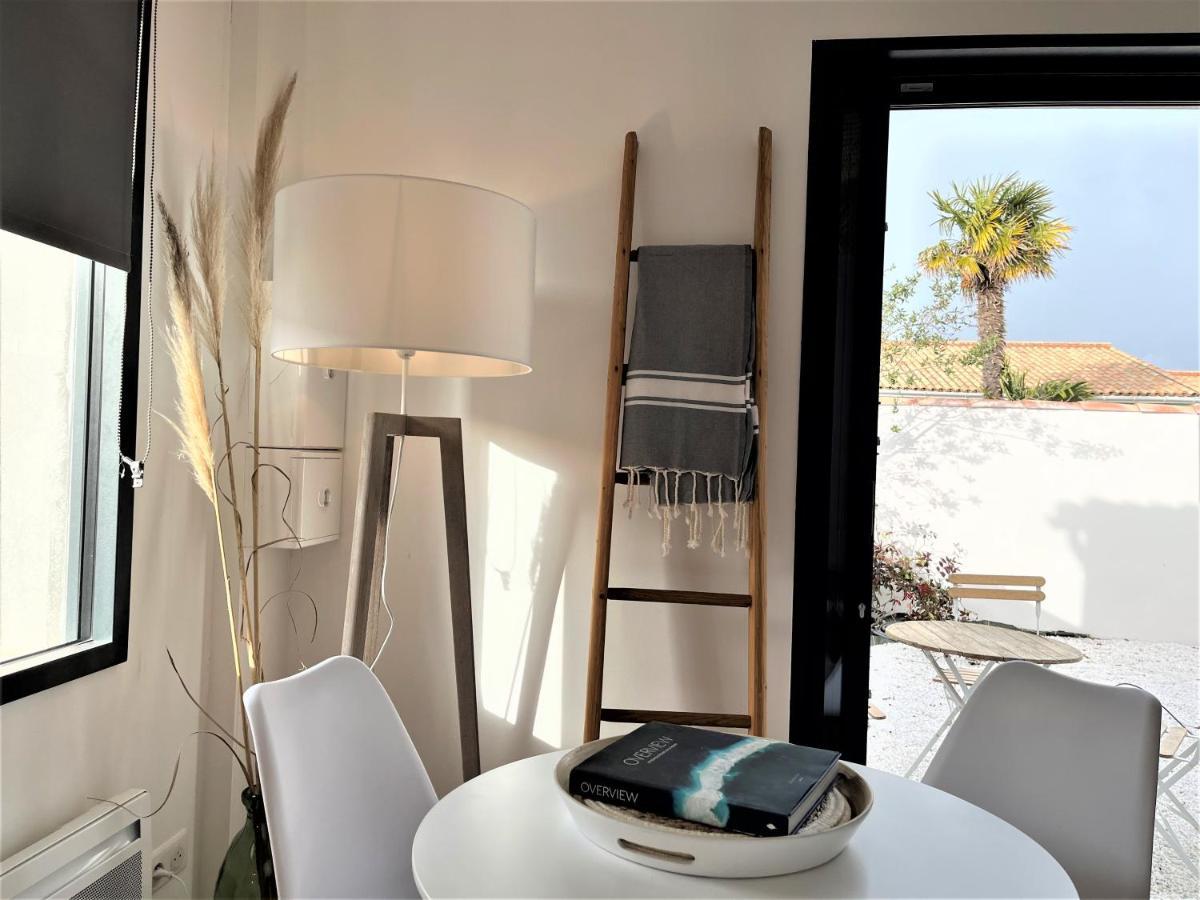 Maisonnette A Proximite Plage Et Port De St-Martin Сен-Мартен-де-Ре Екстер'єр фото