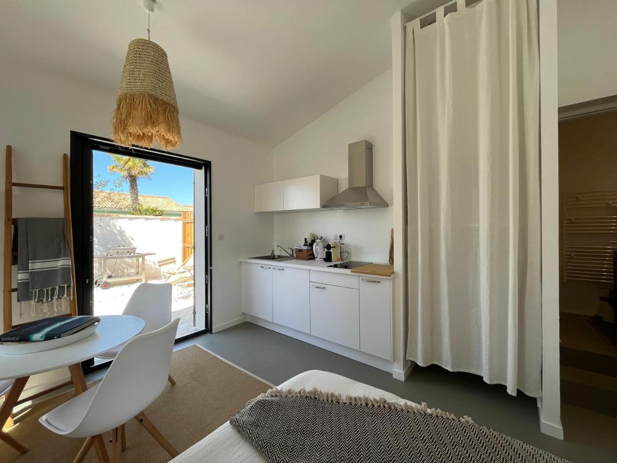 Maisonnette A Proximite Plage Et Port De St-Martin Сен-Мартен-де-Ре Екстер'єр фото